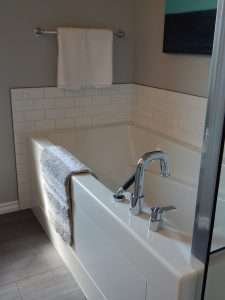 bathtub, tub, bath-890561.jpg