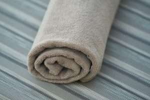 towel, sunbeds, bathroom-4343440.jpg